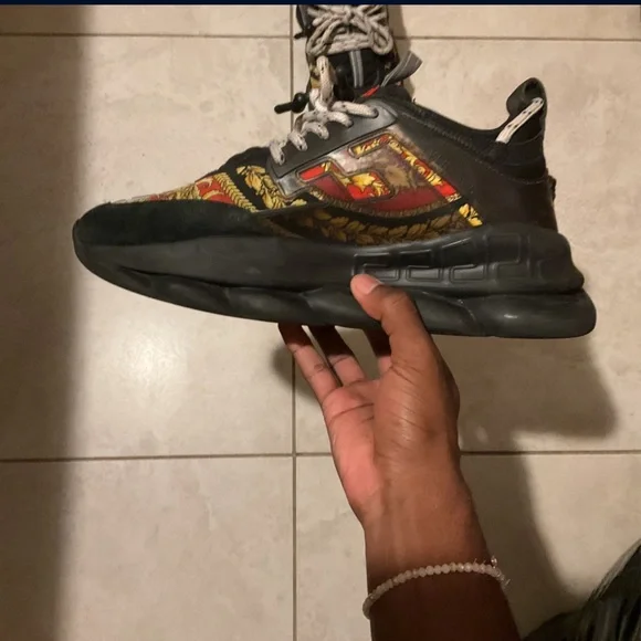 Twill Versace Chain Reactions